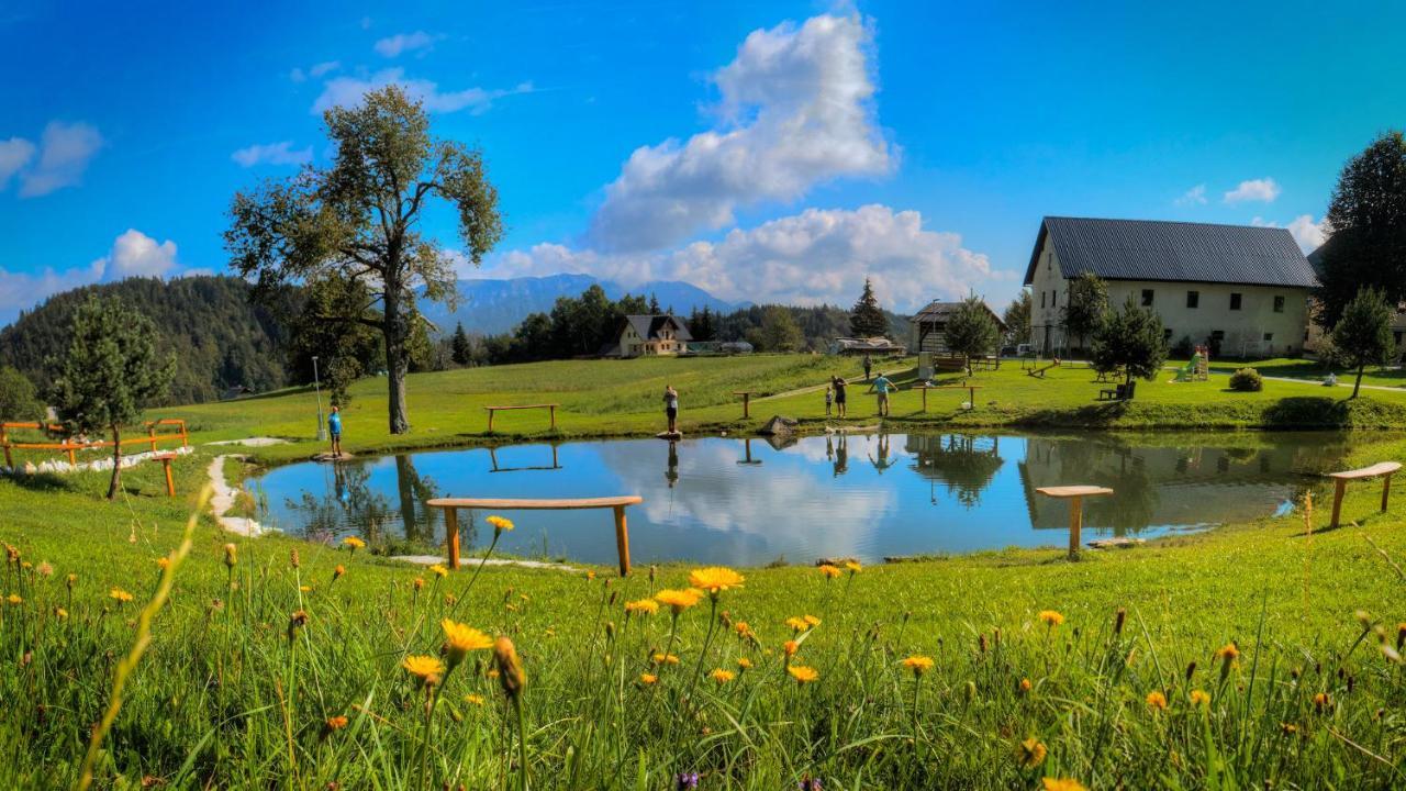 Glamping Vrhovc Hotel Zelezniki Exterior photo