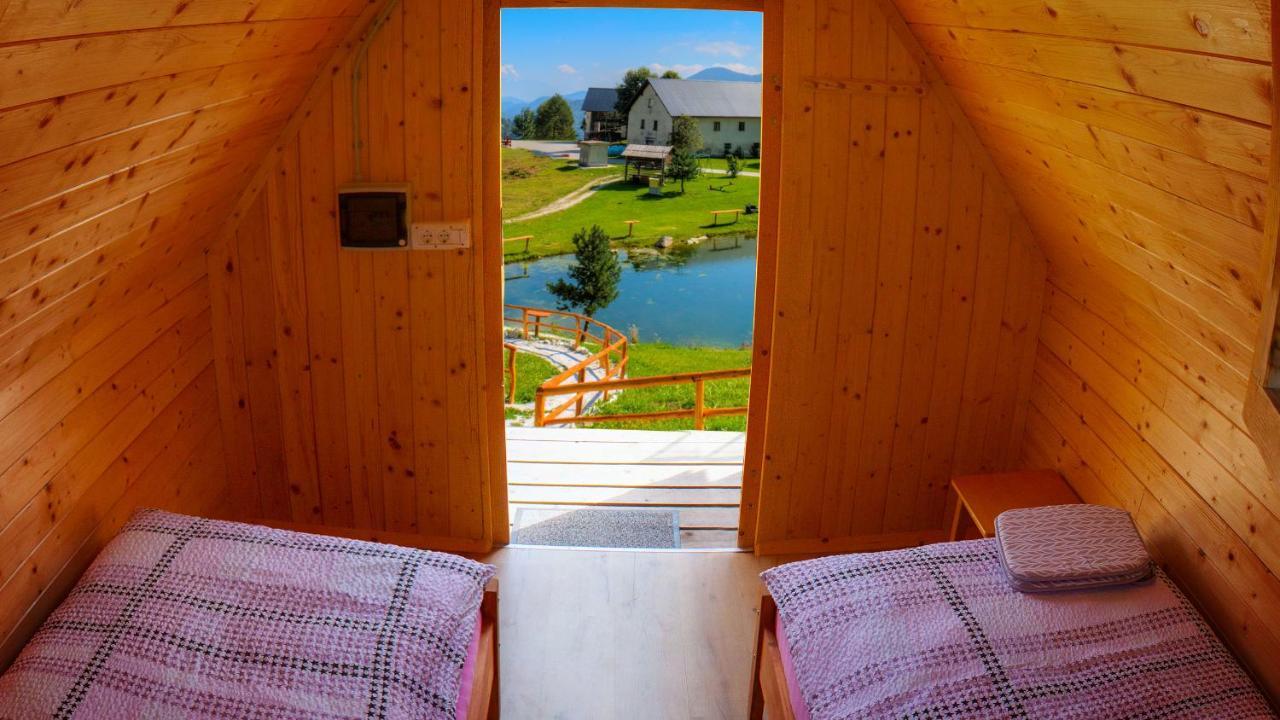 Glamping Vrhovc Hotel Zelezniki Exterior photo